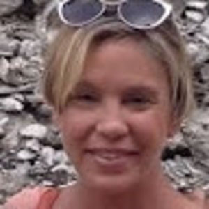 Meet your Posher, Joanie